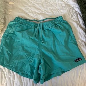 Turquoise Patagonia baggies 5”